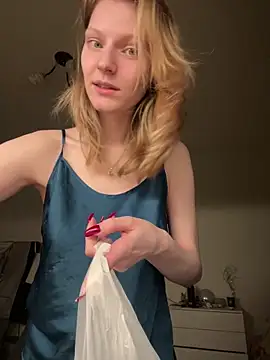 MaryHiggins online show from March 1, 2025, 7:26 pm