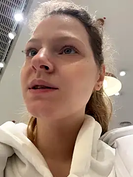 MaryHiggins online show from October 28, 2025, 1:03 pm