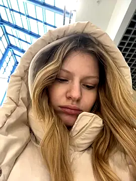 MaryHiggins online show from November 14, 2025, 11:53 am