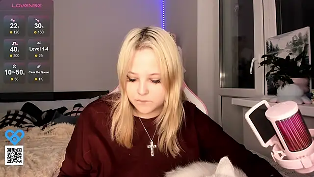 Snapshot of B_Ratz chatting on October 2, 2025, 10:28 pm B Ratz online show from October 2, 2025, 10:28 pm