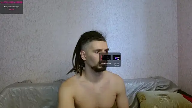 Aestheticguy101 online show from March 6, 2025, 7:57 am