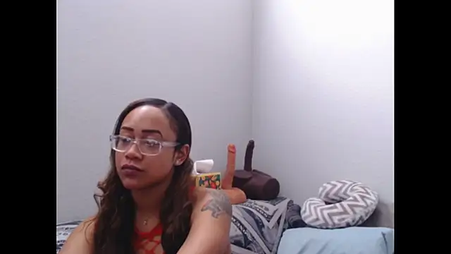 RylHoneyy online show from March 20, 2026, 5:51 pm