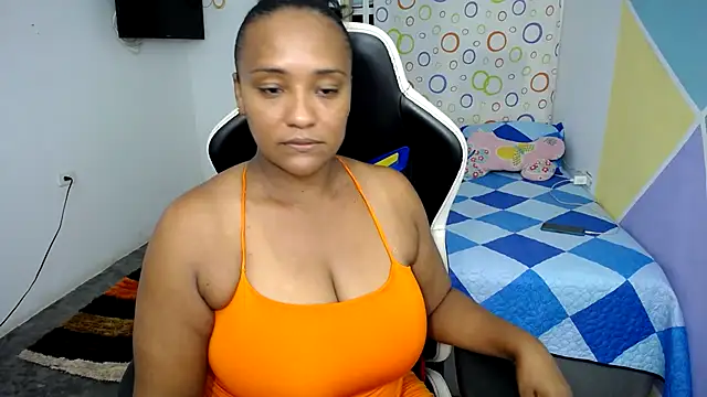 marysol83 online show from January 24, 2025, 2:39 am