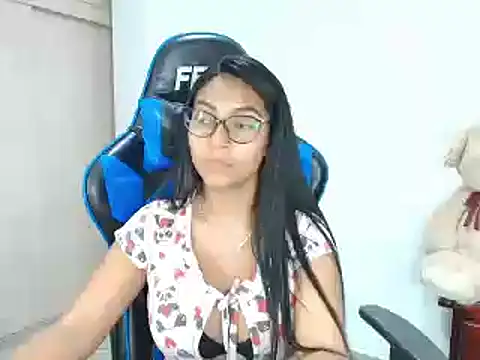 sophiax-x online show from March 15, 2025, 12:58 am