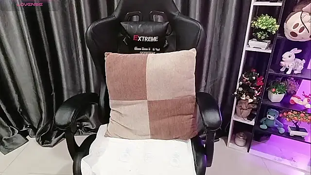 Yuki-yio online show from March 26, 2026, 1:11 am