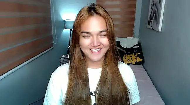 MoaningKylie online show from December 18, 2024, 10:51 am