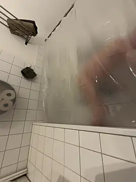 Snapshot of EchoFux chatting on January 19, 2026, 6:28 am EchoFux online show from January 19, 2026, 6:28 am