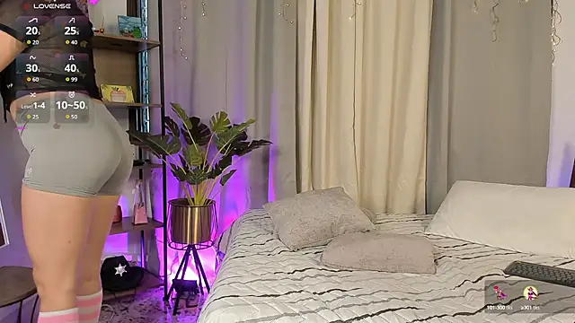 Amy art online show from October 2, 2025, 8:49 pm