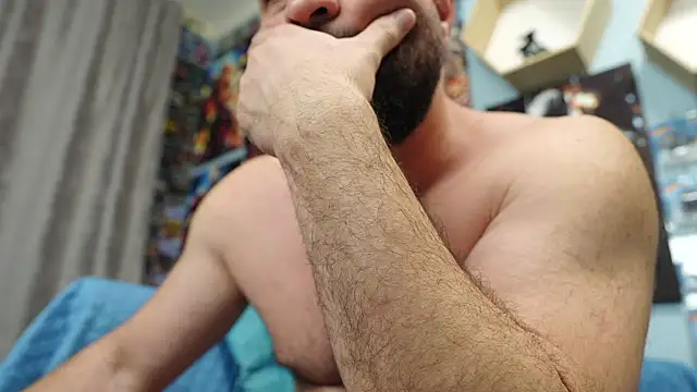 Muscle Bear online show from November 18, 2025, 7:02 am