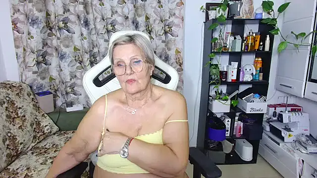 Selenna57 online show from February 24, 2025, 9:41 pm