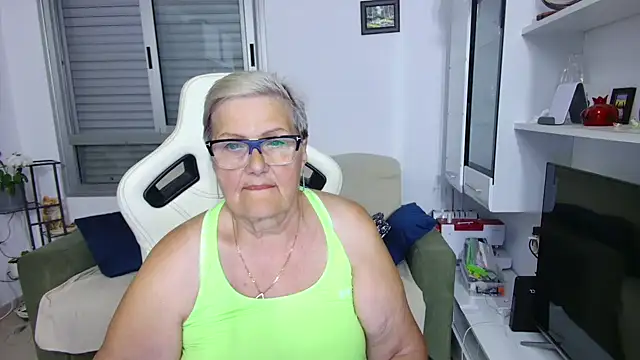 Selenna57 online show from May 15, 2026, 9:55 pm