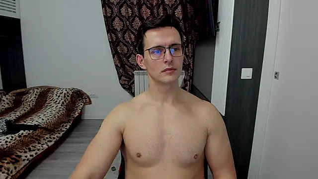 sexxymuscles4u online show from February 3, 2025, 1:30 pm