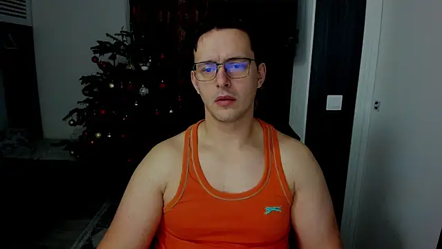 sexxymuscles4u online show from January 6, 2026, 8:40 am