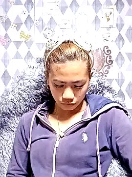 Cutie body11 online show from January 14, 2025, 1:04 am