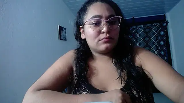 sirena 15 online show from September 25, 2025, 5:44 am