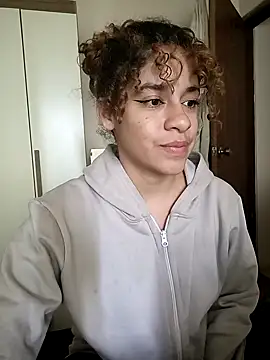 EmmaMelissa0521 online show from February 9, 2025, 2:07 pm