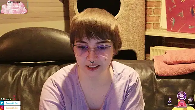 GamerGirl Eve online show from October 15, 2025, 6:08 pm