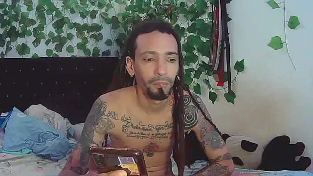 caribbeanlover1 online show from February 5, 2025, 12:27 pm