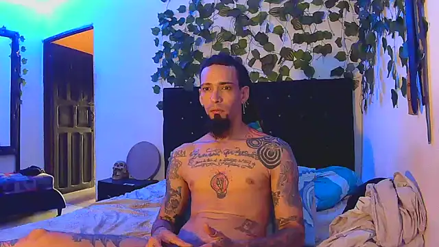 caribbeanlover1 online show from September 13, 2025, 4:18 pm