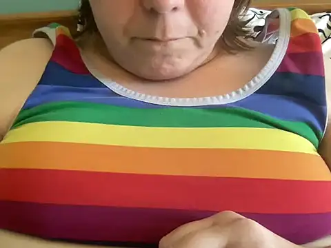 ParisNova online show from March 12, 2025, 4:13 pm