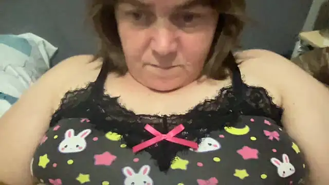 ParisNova online show from October 6, 2025, 10:40 pm