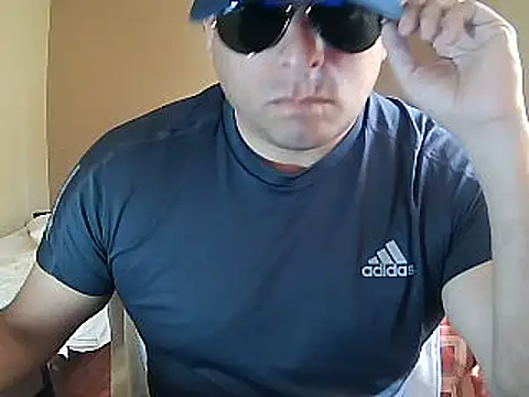 chicoguapo8 online show from February 11, 2025, 9:35 pm