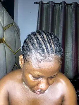 catty3232 online show from September 13, 2025, 11:04 pm