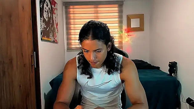 Snapshot of Liam_V chatting on January 17, 2025, 4:04 pm Liam V online show from January 17, 2025, 4:04 pm