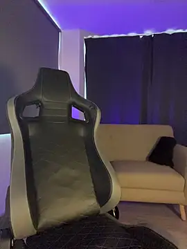 Liam V online show from March 8, 2026, 2:10 pm