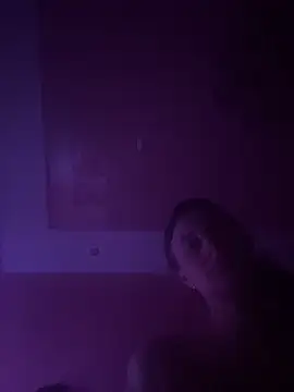 Flossy Vettie online show from September 19, 2025, 7:25 pm