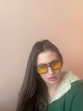 Flossy Vettie online show from April 5, 2026, 3:31 pm