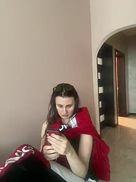 Flossy Vettie online show from April 13, 2026, 4:01 pm