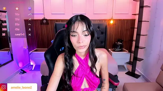 AMELIELEONE online show from September 9, 2025, 12:37 pm