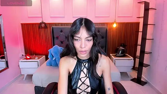 AMELIELEONE online show from September 16, 2025, 12:28 pm