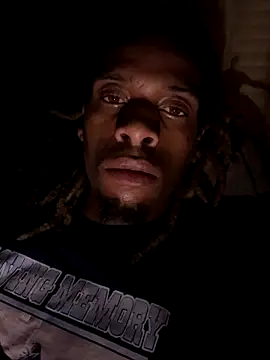 Snapshot of SplashVibez_69 chatting on October 20, 2025, 2:23 am SplashVibez 69 online show from October 20, 2025, 2:23 am
