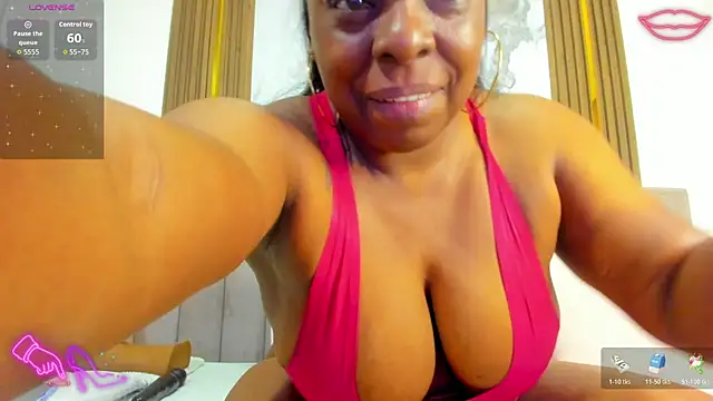 CristinSexy online show from June 9, 2026, 11:33 am