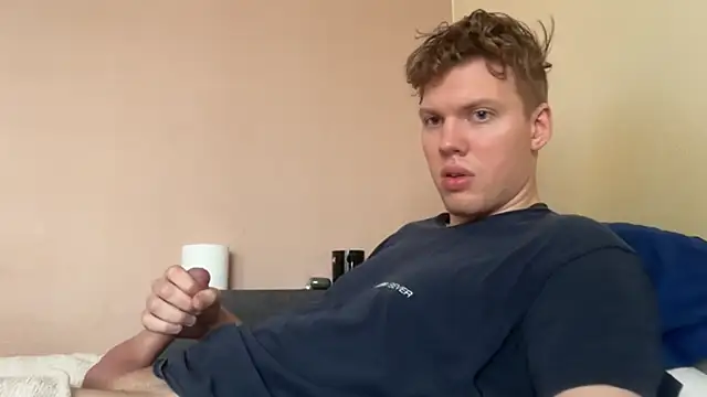 sexybooii6968 online show from November 10, 2025, 10:58 am