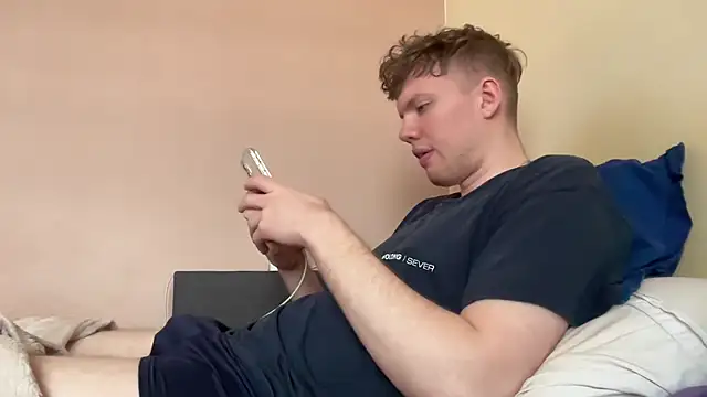 sexybooii6968 online show from March 12, 2026, 8:42 am