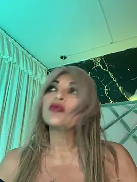 Snapshot of scarlett_sexx69 chatting on February 5, 2026, 11:37 am scarlett sexx69 online show from February 5, 2026, 11:37 am