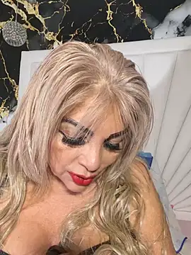 Snapshot of scarlett_sexx69 chatting on May 25, 2026, 11:49 am scarlett sexx69 online show from May 25, 2026, 11:49 am