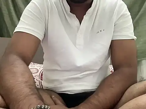 Snapshot of Greekartsguru chatting on October 18, 2025, 1:56 pm Greekartsguru online show from October 18, 2025, 1:56 pm