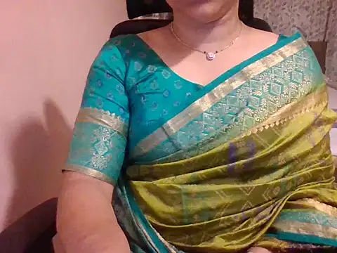 Pinky 4 online show from September 12, 2025, 5:24 pm