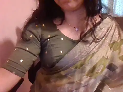 Pinky 4 online show from October 3, 2025, 12:02 pm