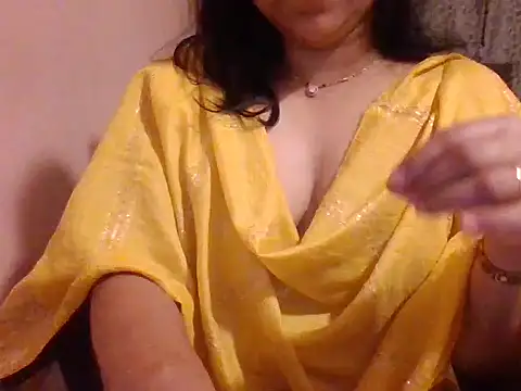 Pinky 4 online show from November 28, 2025, 4:42 pm