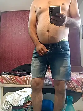 Snapshot of hornydick4you chatting on December 18, 2024, 6:21 am hornydick4you online show from December 18, 2024, 6:21 am