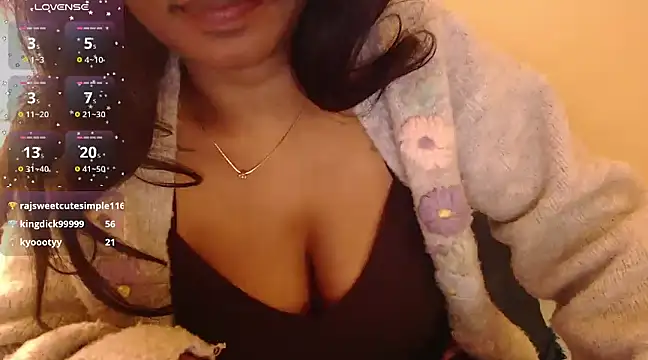 Snapshot of skyyiii chatting on January 15, 2025, 6:08 pm skyyiii online show from January 15, 2025, 6:08 pm