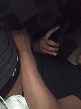 Snapshot of BIG-CkD_F chatting on January 25, 2025, 12:37 pm BIG-CkD F online show from January 25, 2025, 12:37 pm