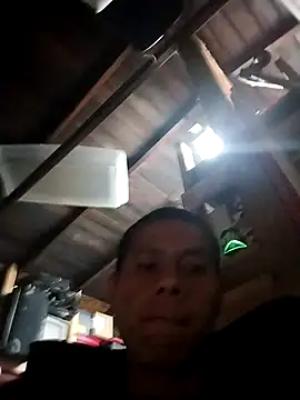 Snapshot of BIG-CkD_F chatting on November 13, 2025, 5:01 pm BIG-CkD F online show from November 13, 2025, 5:01 pm