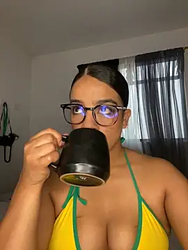 trianawhite online show from March 27, 2026, 3:23 pm