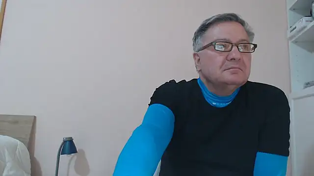 YOU6me online show from March 19, 2025, 6:44 pm